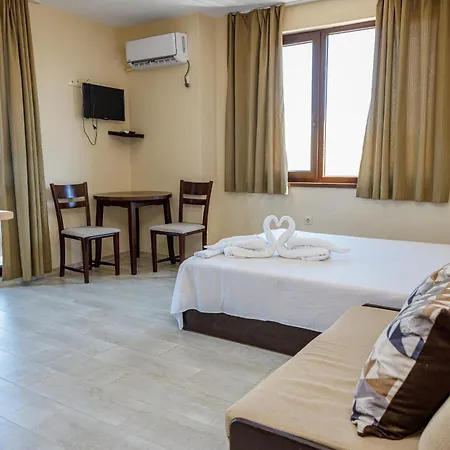 Family Silitur Homestay Ahtopol
